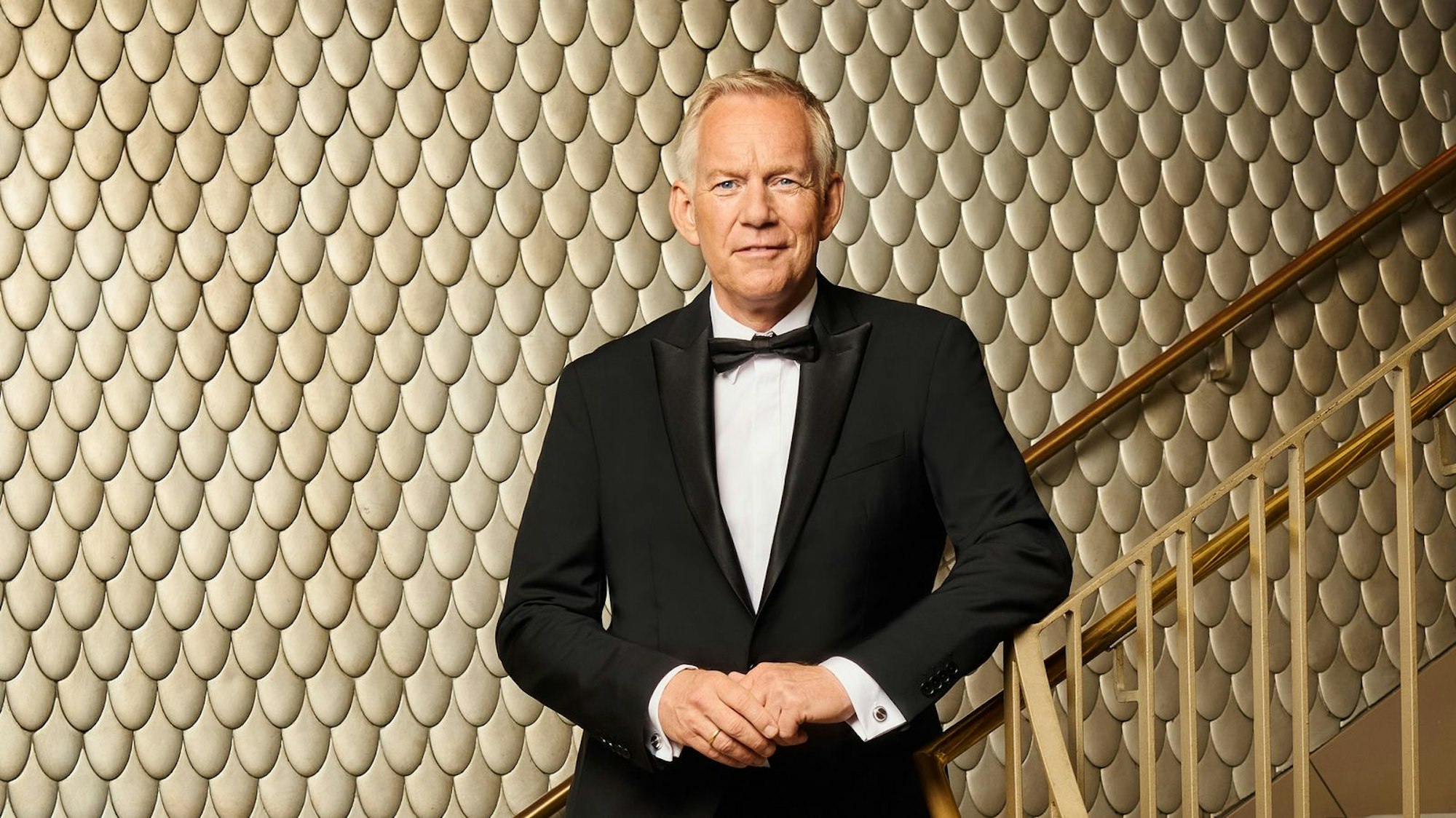 Noch etwas feierlicher wird es an Weihnachten, wenn Johannes B. Kerner den Bundespräsidenten trifft. Da kann man schon mal Fliege tragen. (Bild: ZDF/Christoph Neumann)