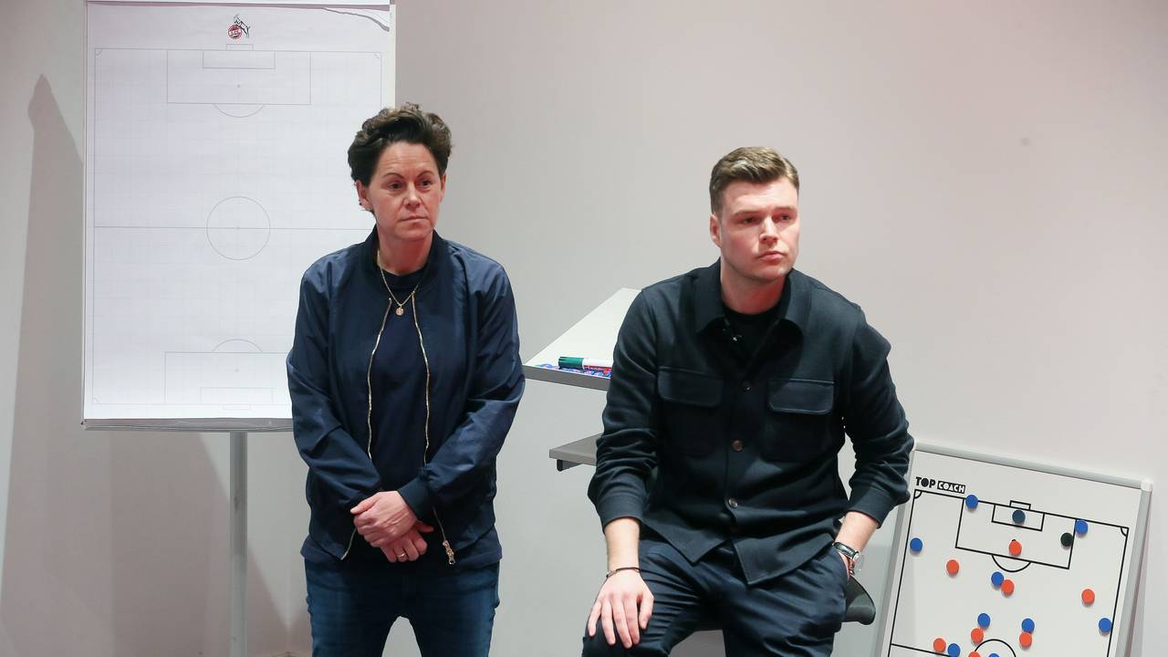 Nicole Bender-Rummler und Lukas Berg (beide 1. FC Köln) in der umgebauten FC-Akademie.