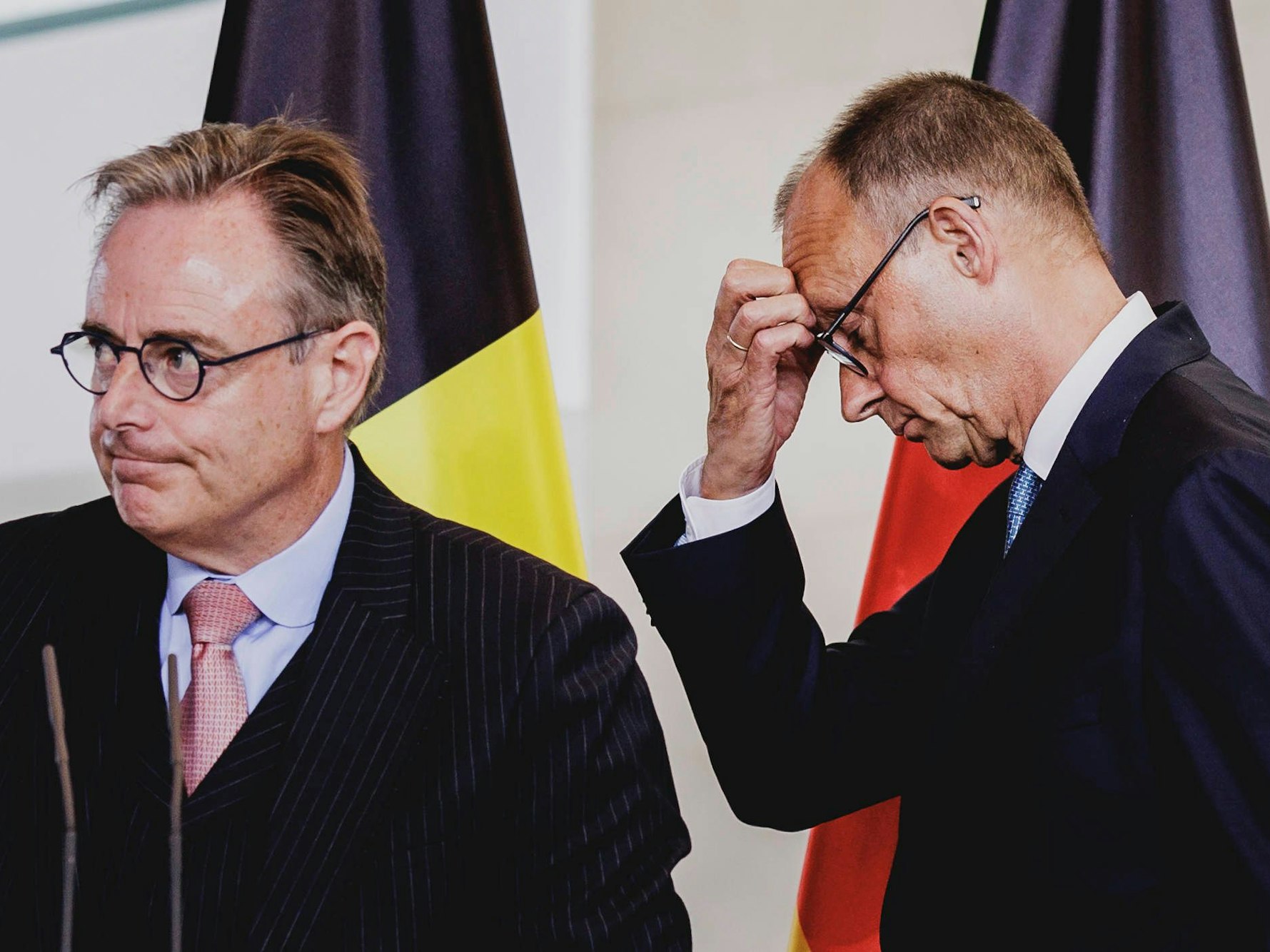 Kanzler Friedrich Merz (CDU) und Bart De Wever, Ministerpräsident von Belgien, bei einer Pressekonferenz in Berlin (Archivbild).