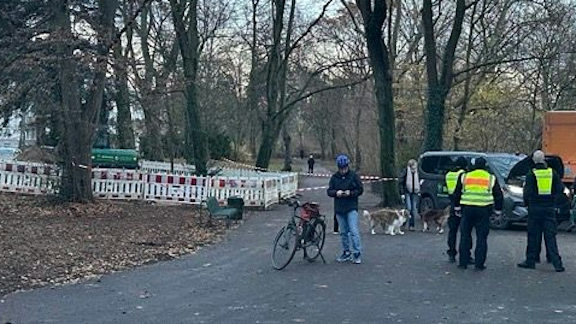 Nach einem Bombenfund in Köln-Klettenberg muss die Gefahrenzone evakuiert werden.