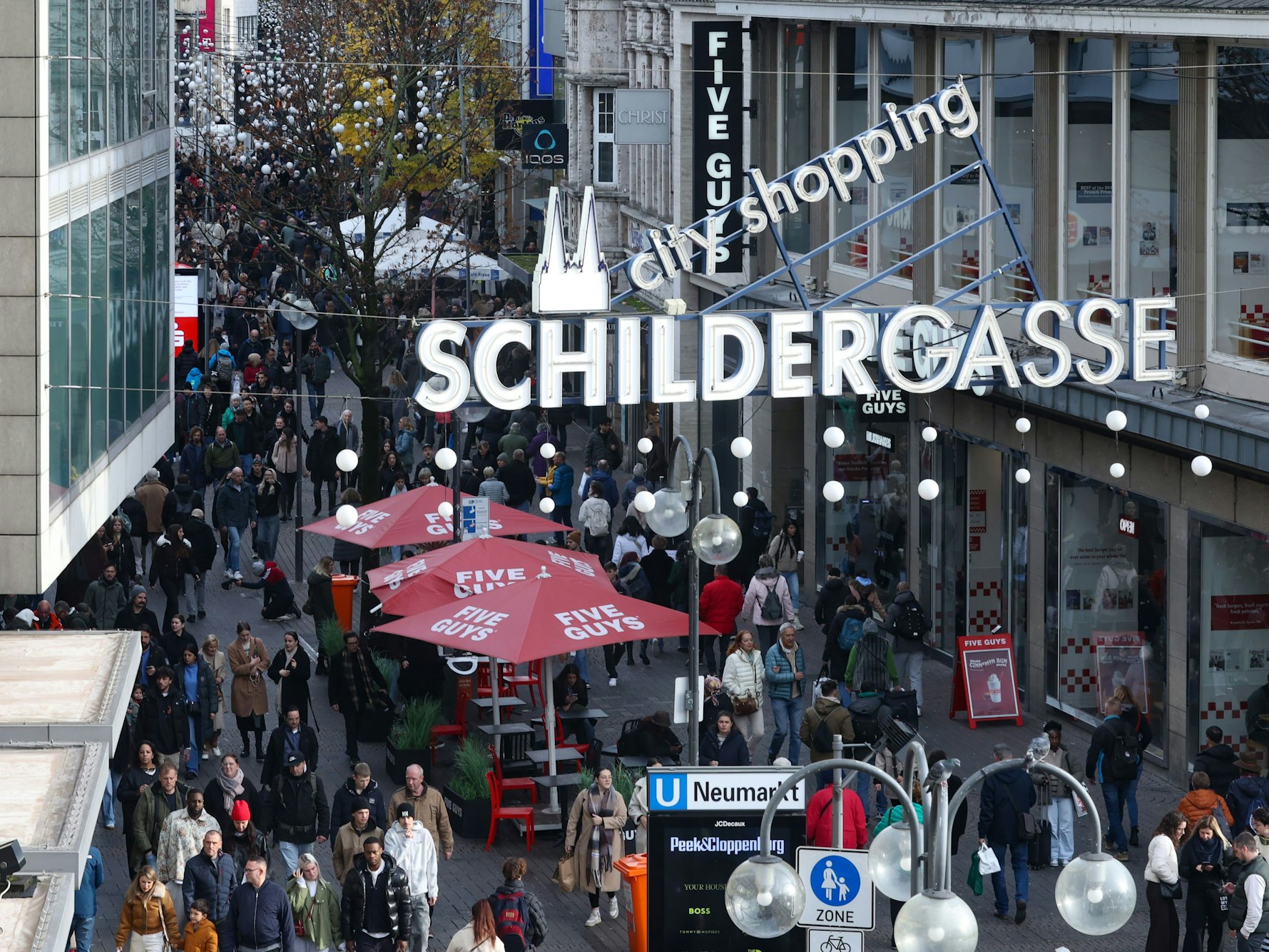 Es wird voll: Die Kölner Innenstadt ist in der Adventszeit eine Top-Adresse.