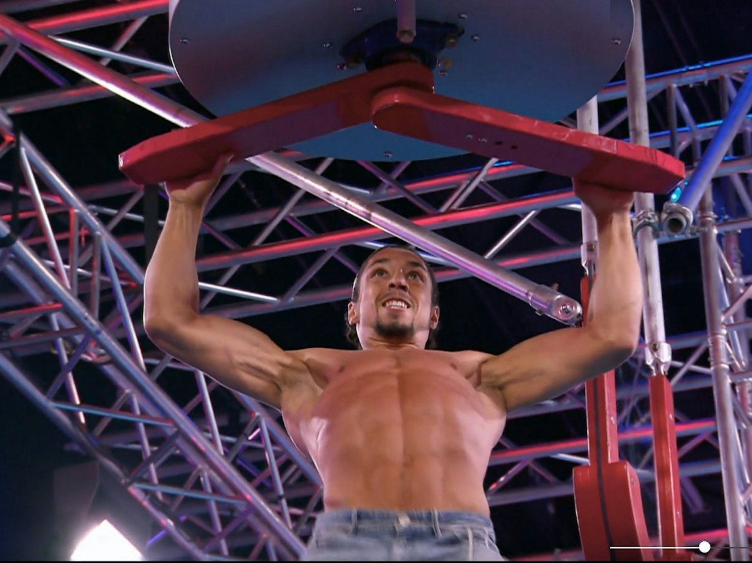 René Casselly ließ einmal mehr seine Muskeln spielen. Er hielt dem Druck stand und finishte als Viertschnellster. (Bild: RTL)