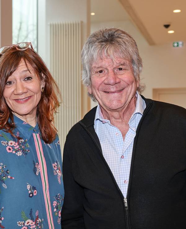 Bernhard Conin (l.) steht zusammen mit Annette Fuchs (Mitte) und Bömmel Lückerath (r.).