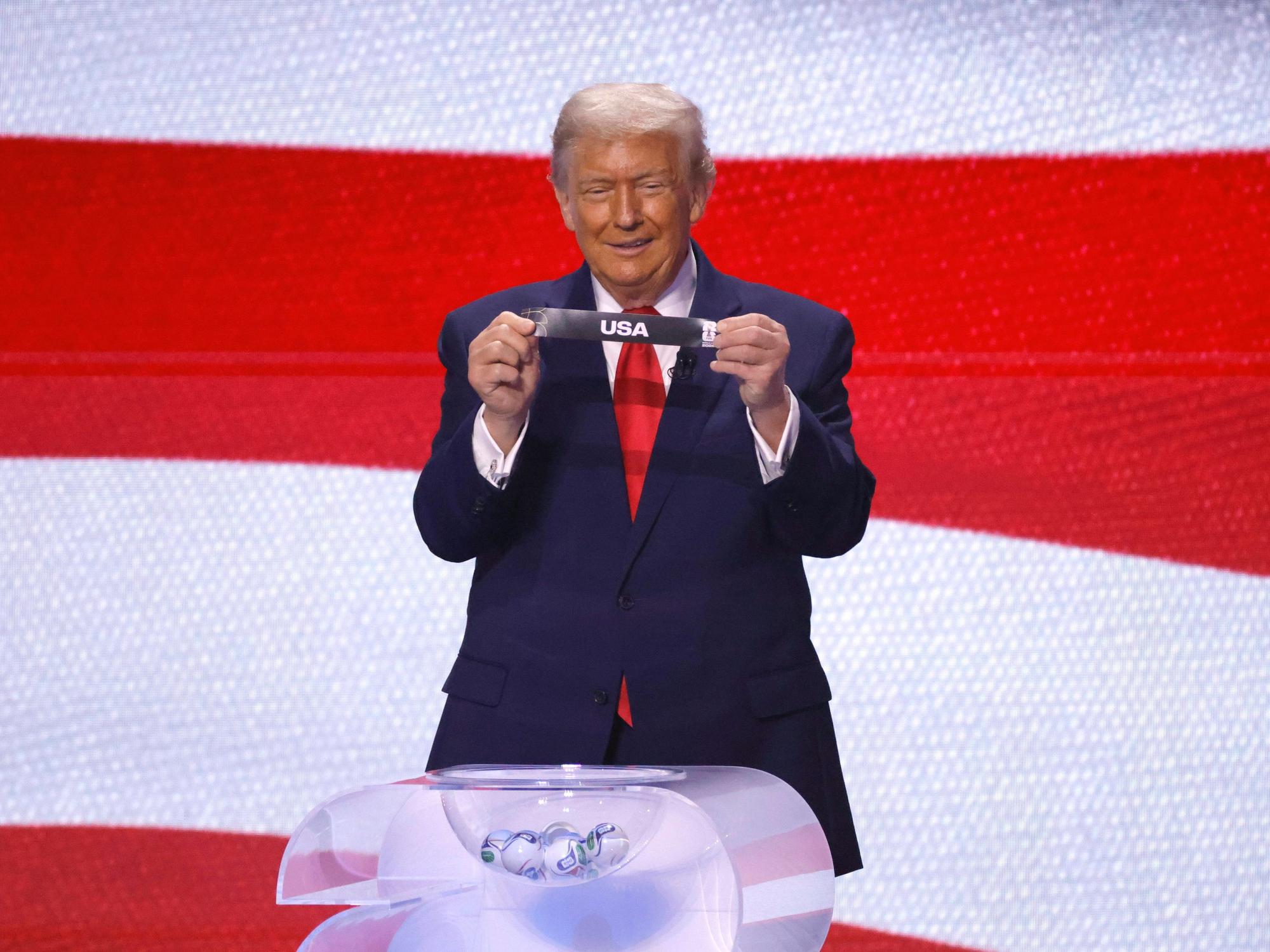US-Präsident Donald Trump durfte das Los für die USA ziehen.