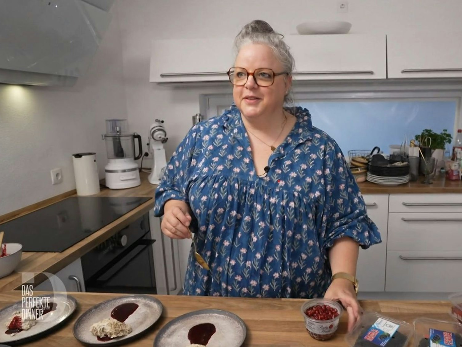 Für den letzten Gang der Woche legt sich Lilly noch einmal richtig ins Zeug. (Bild: RTL)