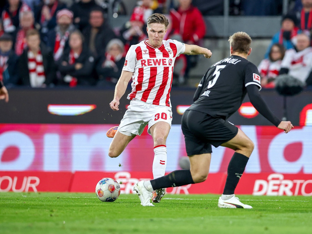 Marius Bülter im Duell mit Hauke Wahl.