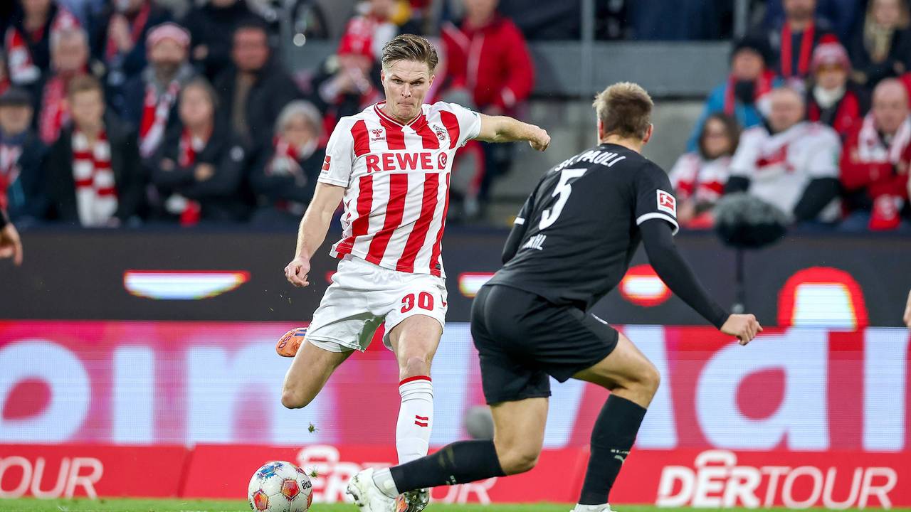 Marius Bülter im Duell mit Hauke Wahl.