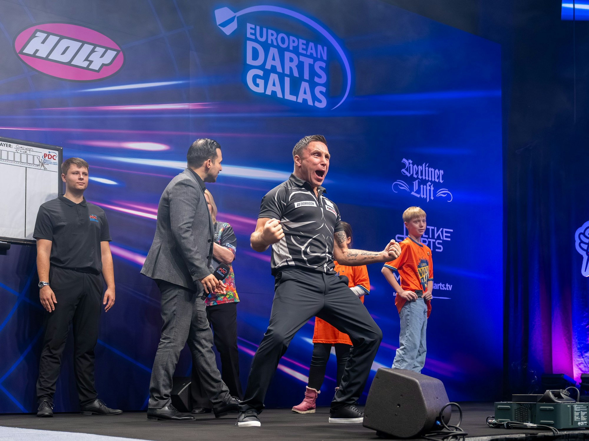 Der walisische PDC-Weltmeister Gerwyn Price gewann am Samstagabend (6. Dezember 2025) die Wolrd Darts Gala in der Lanxess Arena.