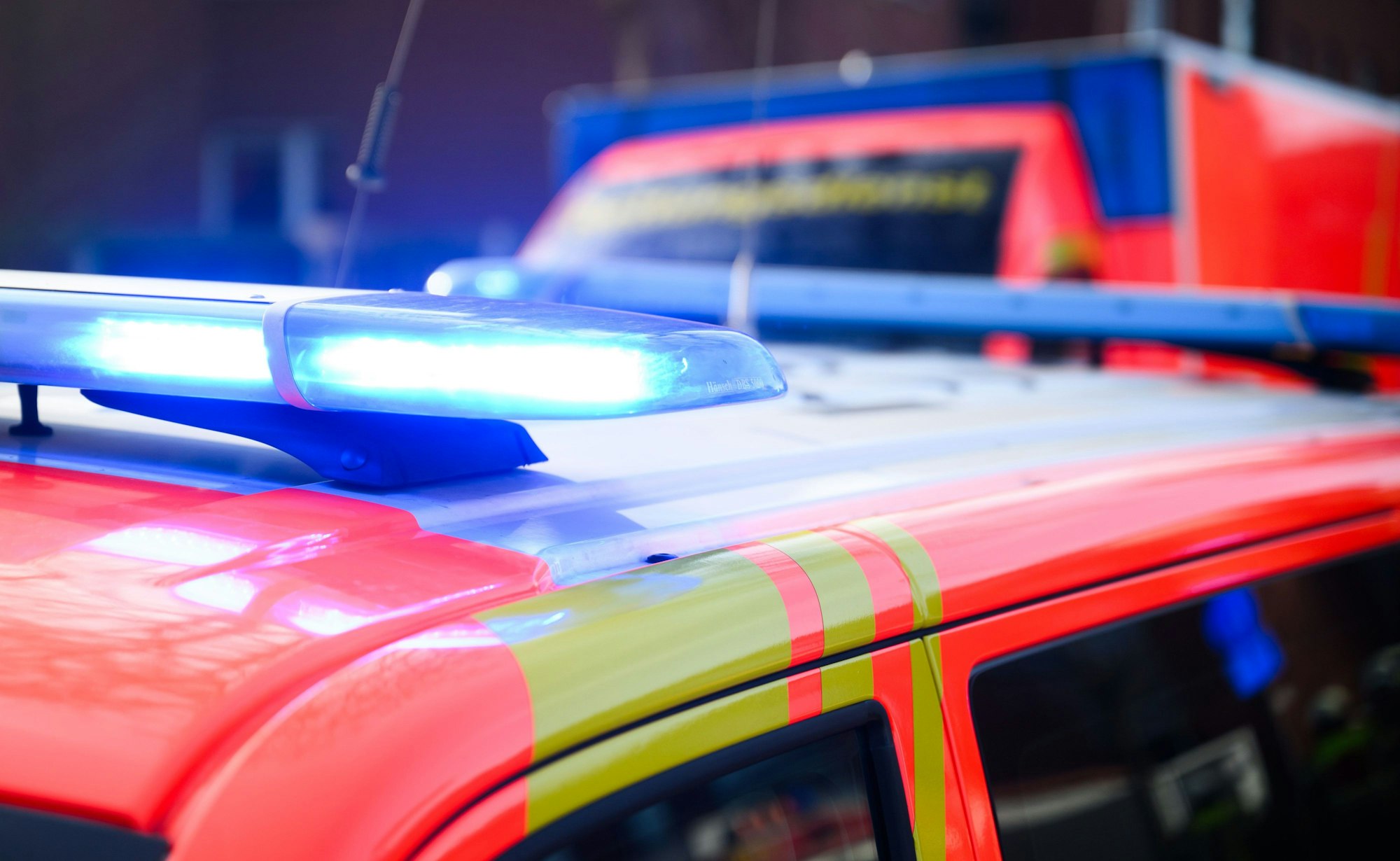 Bei einem schweren Verkehrsunfall ist eine 36-Jährige Frau ums Leben gekommen.