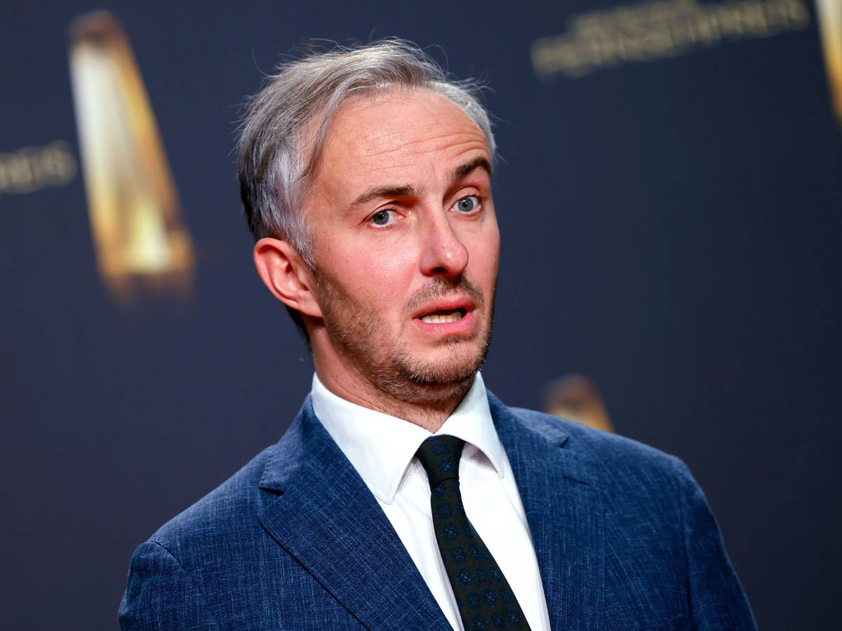 Jan Böhmermann (hier beim Deutschen Fernsehpreis 2024) spricht über die Gründe für das Aus seiner Sendung „ZDF Magazin Royale“.