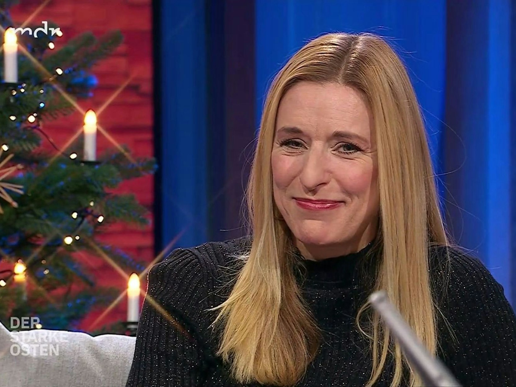 Stefanie Hertel schien sichtlich irritiert, als eine Anruferin auf ihren Ex-Mann zu sprechen kam. (Bild: ARD)