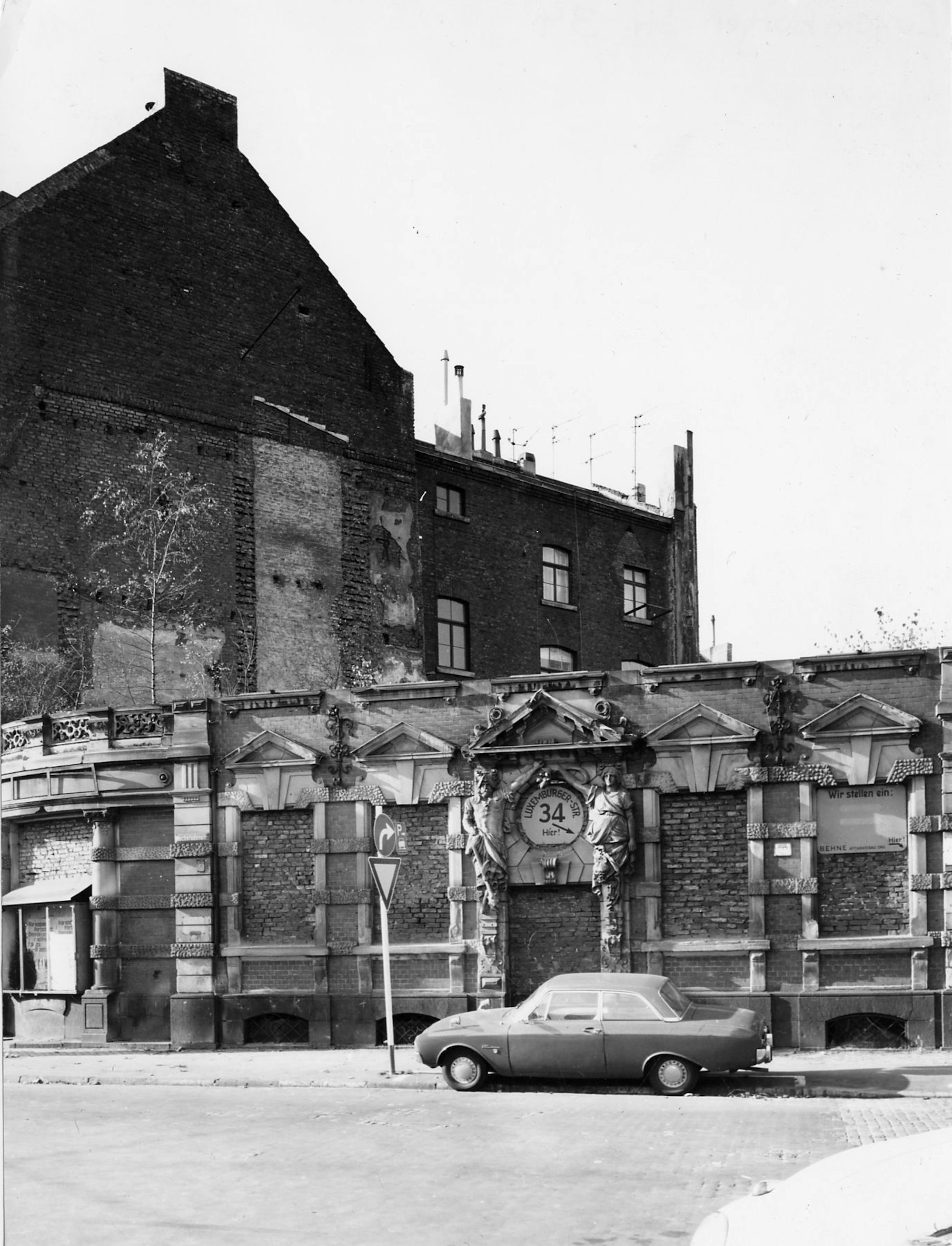 Das Haus Luxemburger Straße 34 nach dem Zweiten Weltkrieg