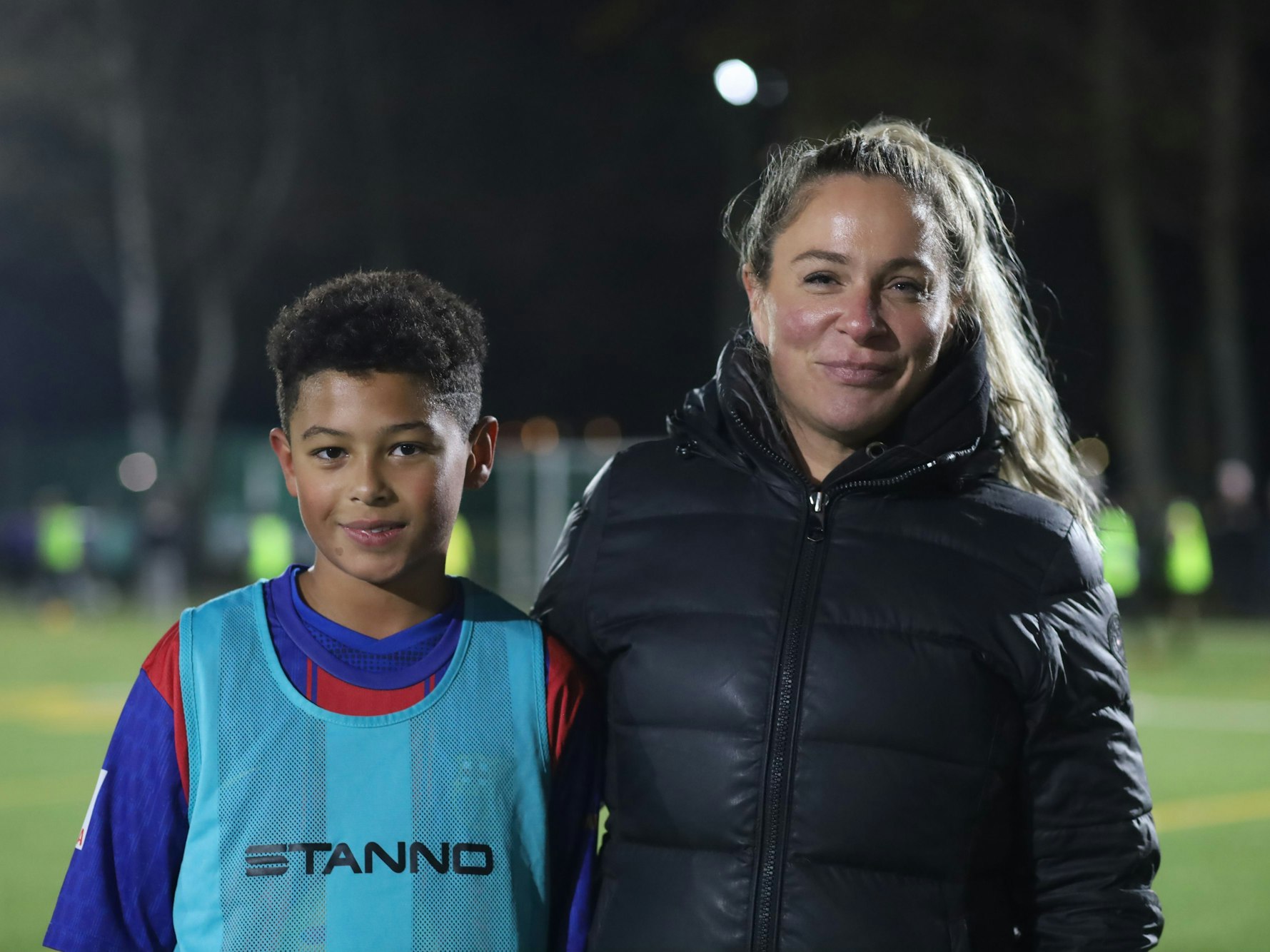 Christine Kossmann mit Sohn Johan.