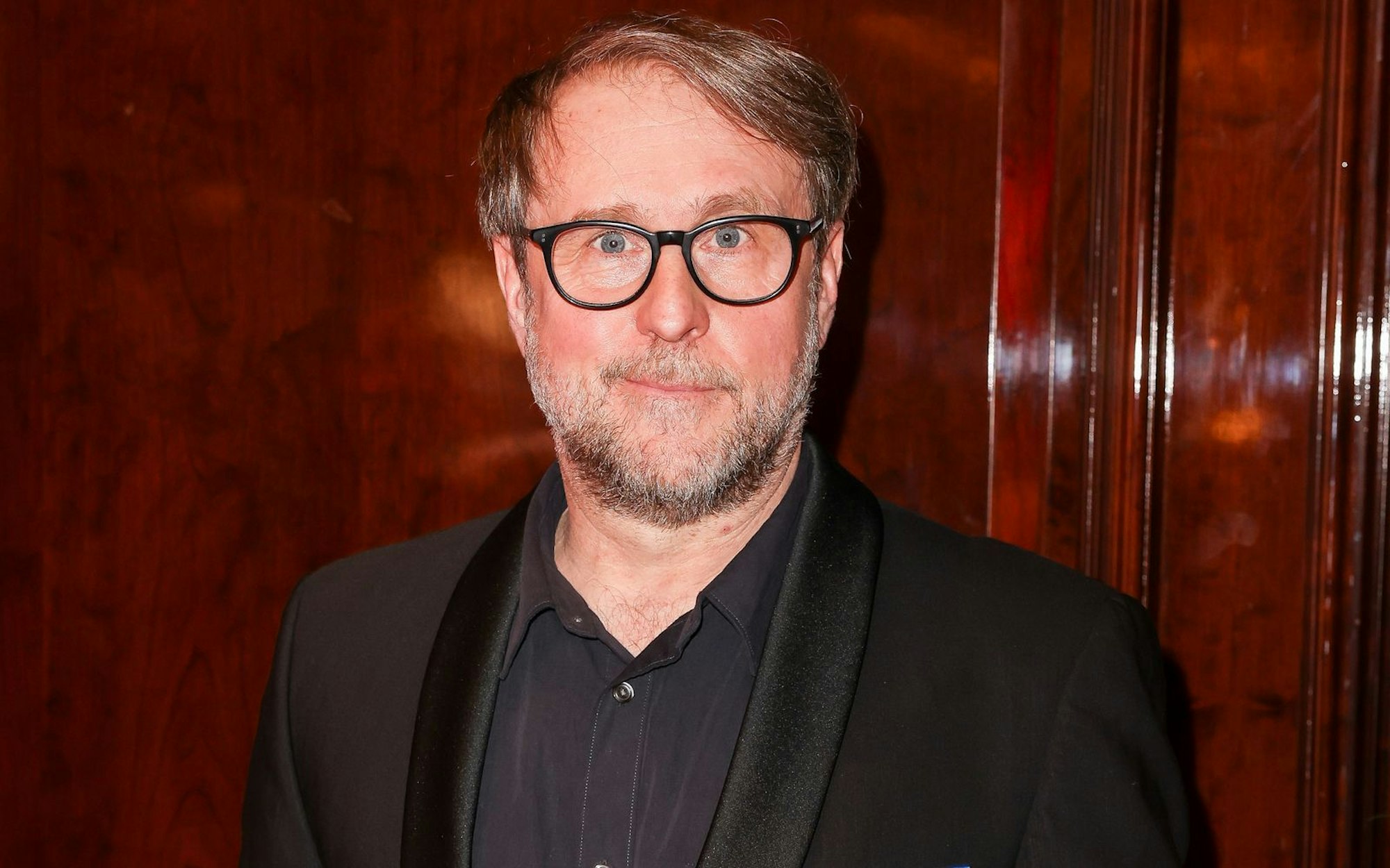 Im Interview verrät Bjarne Mädel, warum er Weihnachten „eher als Zuschauer“ erlebt. (Bild: 2023 Getty Images/Gerald Matzka)