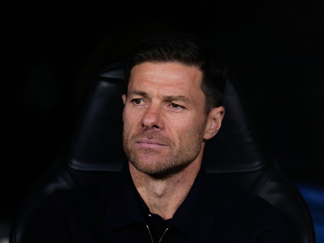 Xabi Alonso bei Real Madrid auf der Trainerbank.