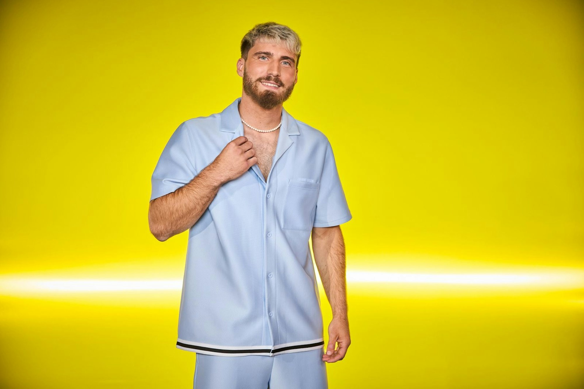 Neuzugang Patrick alias „Papa“ beeindruckt Elena mit seinem Vatersein (Bild: RTL / Jörn Strojny)