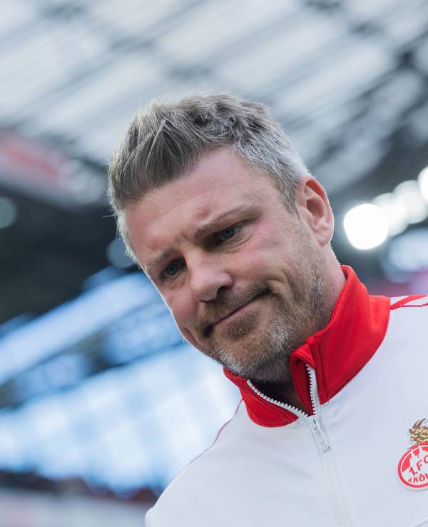 Kölns Trainer Lukas Kwasniok, hier am 2. November 2025 im Rhein-Energie-Stadion.