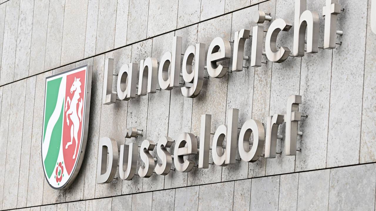 Blick auf das Amts- und Landgericht in der Landeshauptstadt Düsseldorf