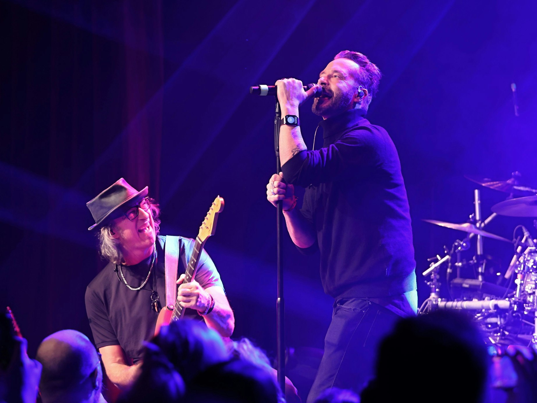 Andreas „Schrader“ Dorn und Sven West zusammen auf der Gloria-Bühne.