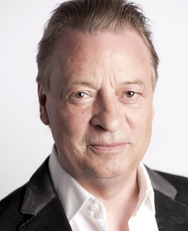 Das undatierte Bild zeigt den Hamburger Synchronsprecher Reent Reins.