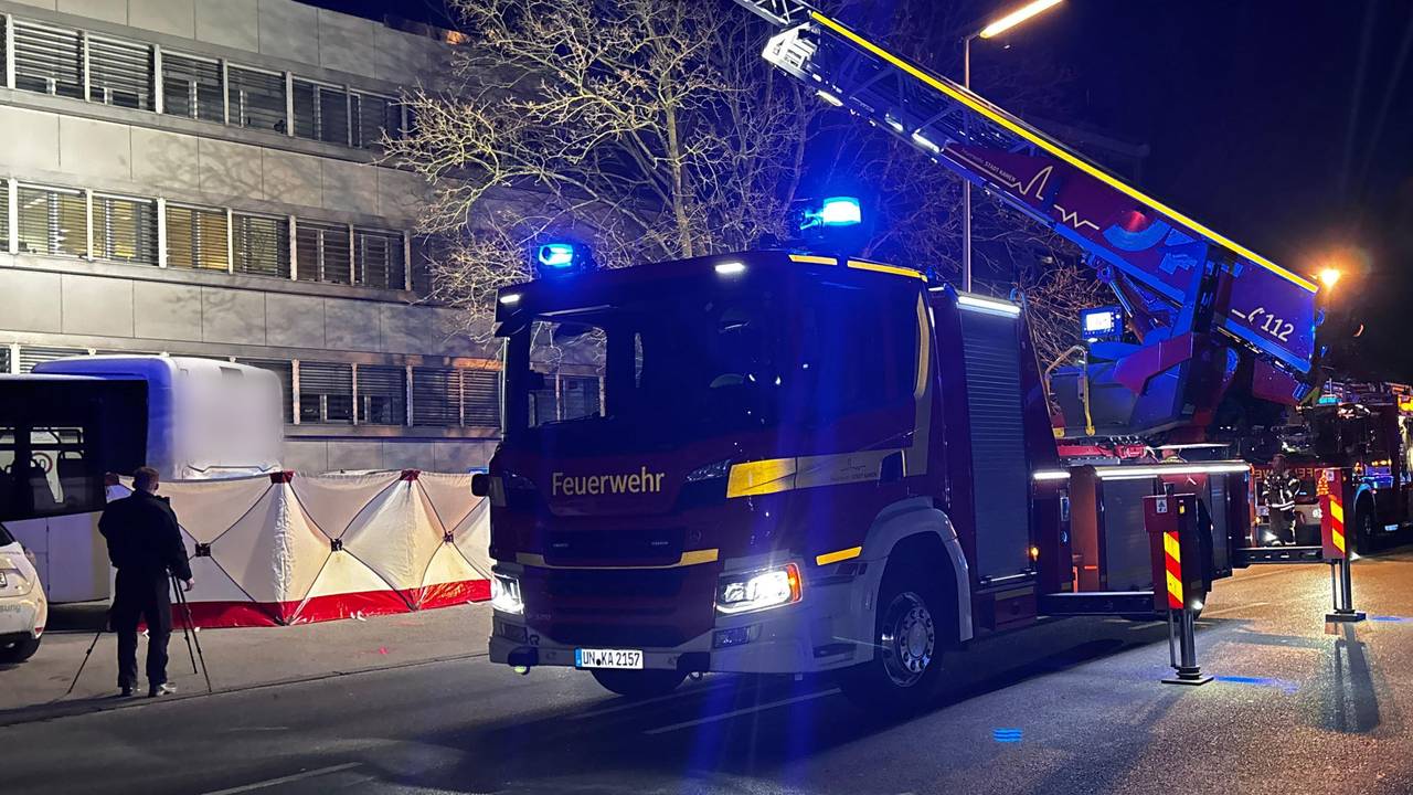 Ein Linienbus hat einen 14 Jahre alten Fahrradfahrer in Kamen (Kreis Unna) überfahren und tödlich verletzt.
