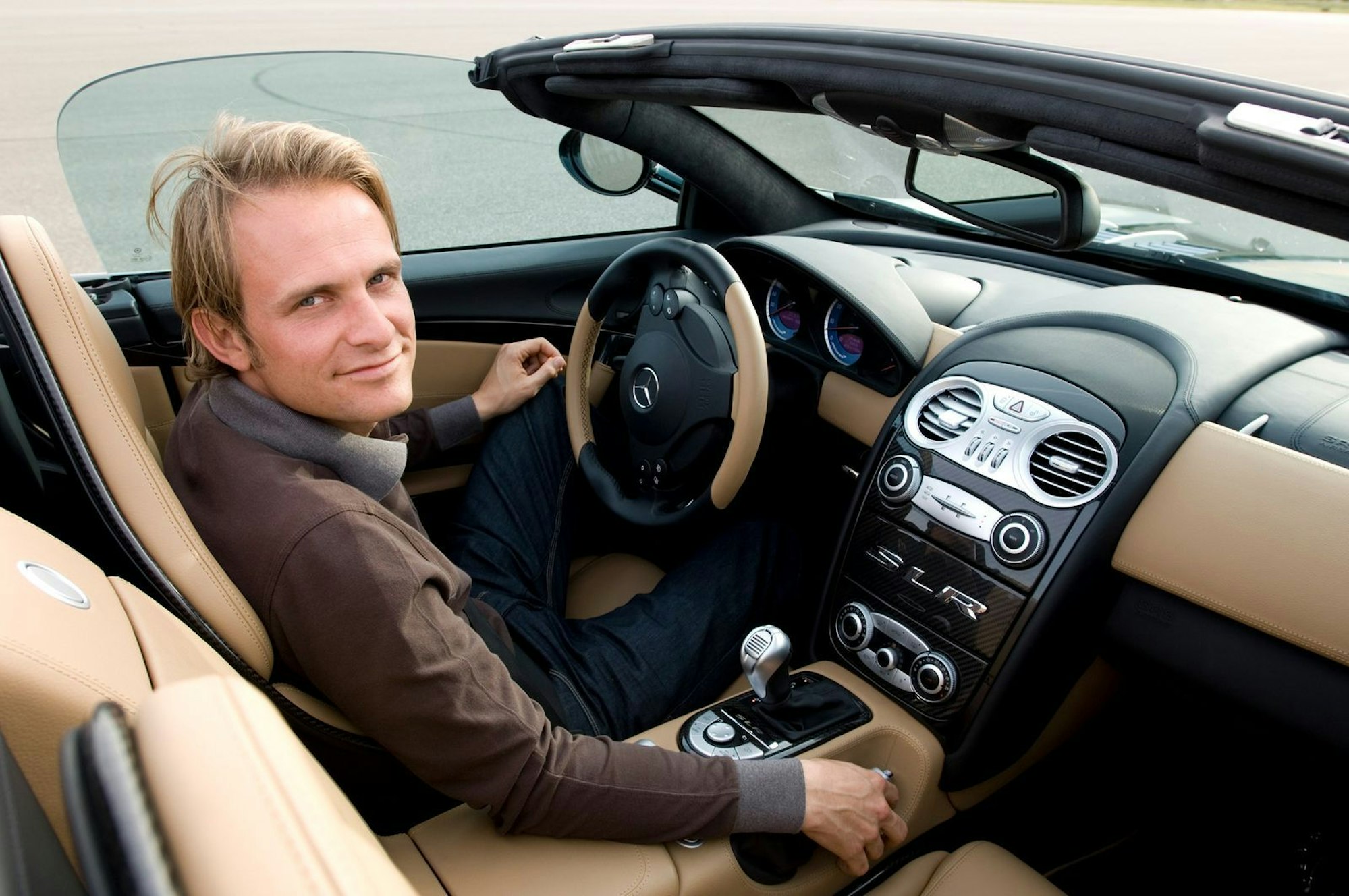 Matthias Malmedie ist Inhaber einer Rennfahrerlizenz. (Bild: RTLZWEI)