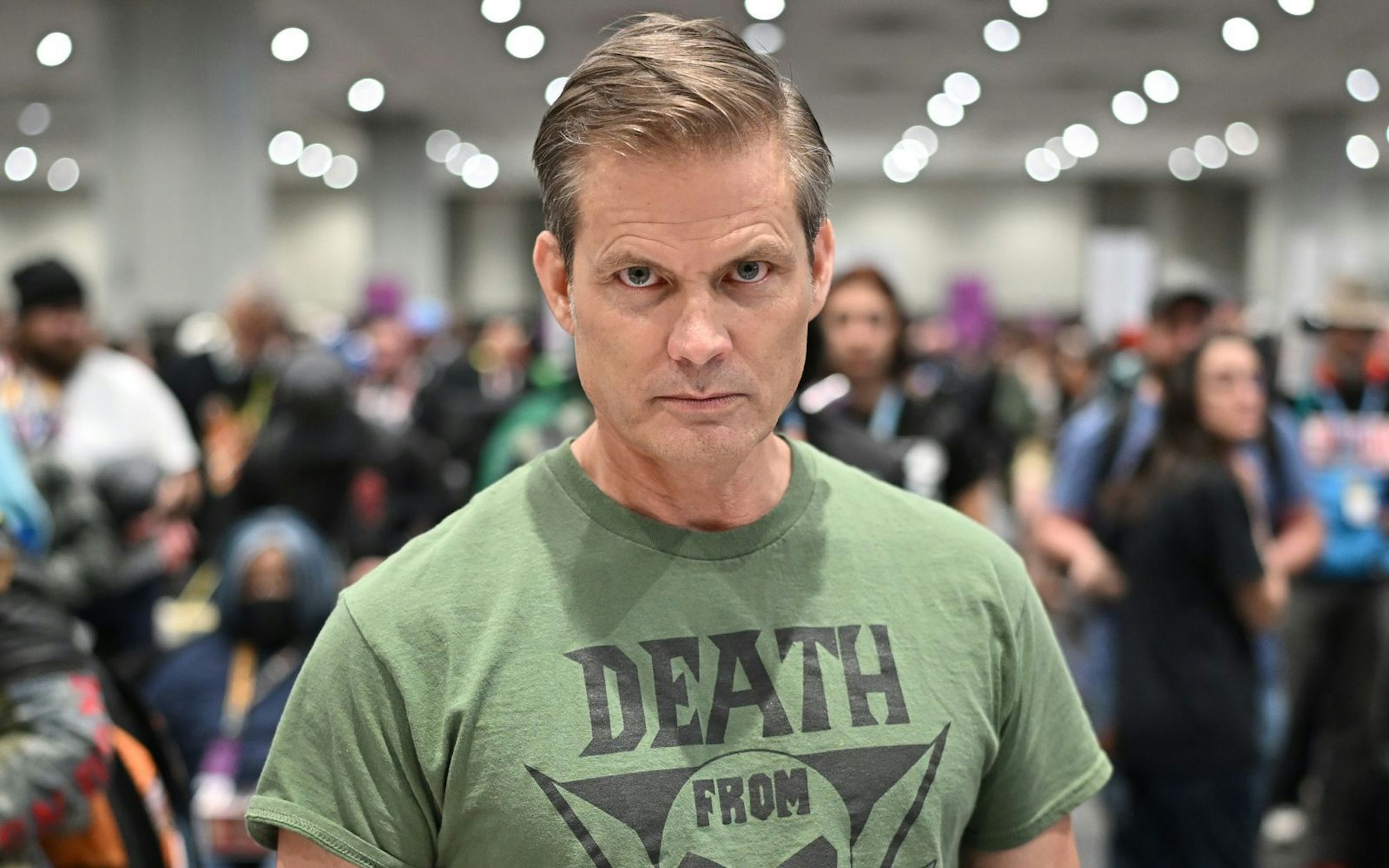 Caspen van Dien war zuletzt in zwei Folgen der gefeierten Netflix-Serie „Wednesday“ zu sehen. (Bild: Roy Rochlin/Getty Images for ReedPop)