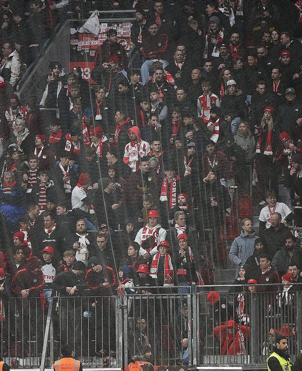 Ein Blick in den Gästeblock beim Spiel Bayer Leverkusen - 1. FC Köln.
