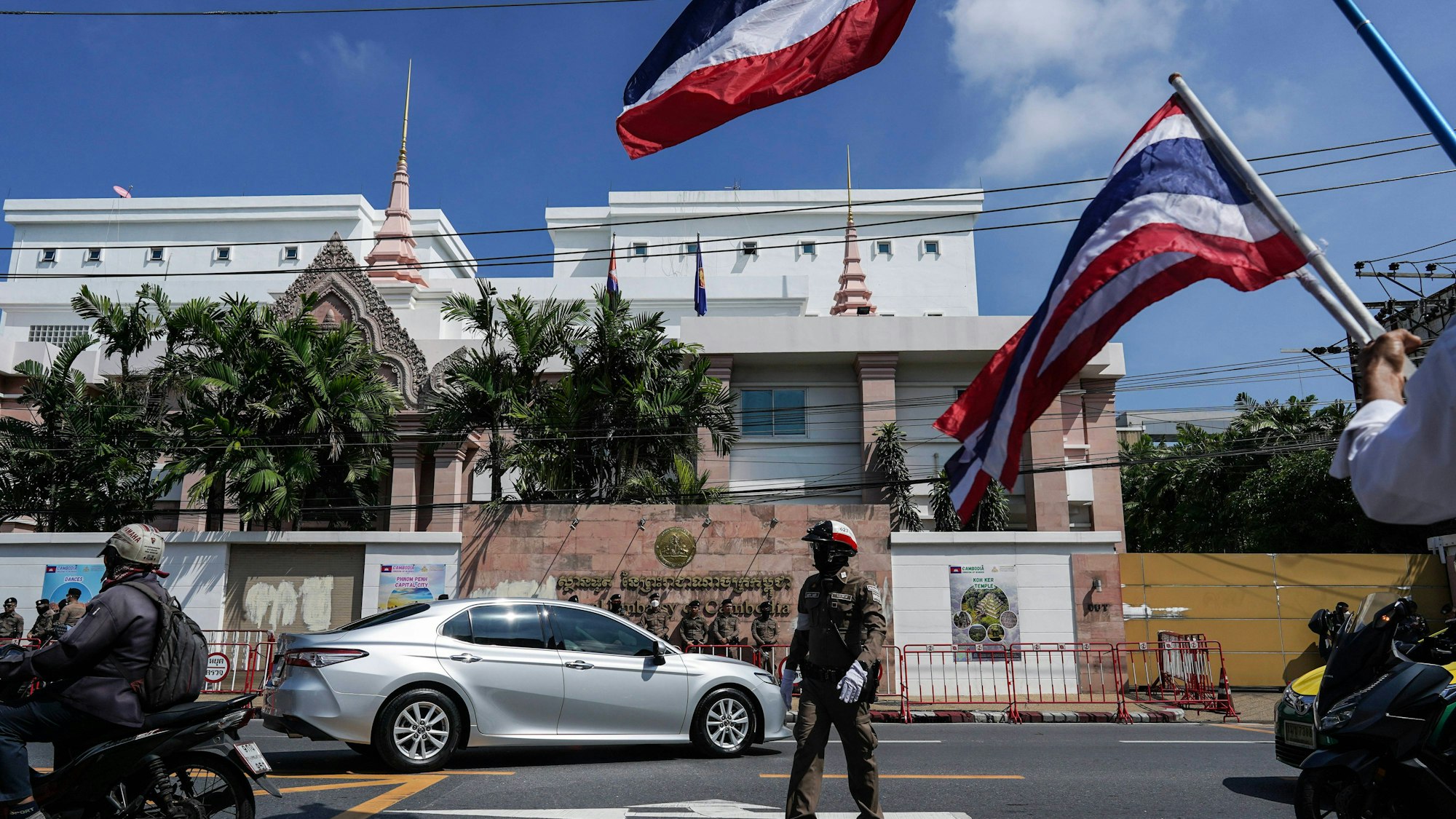 Thailändische Nationalisten protestieren vor der kambodschanischen Botschaft