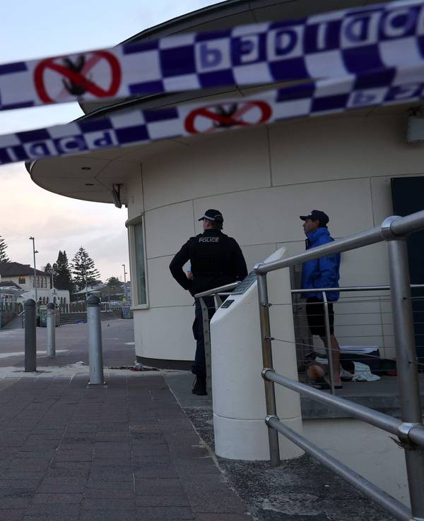Weiträumig ist der Bondi Beach in Sydney abgesperrt.