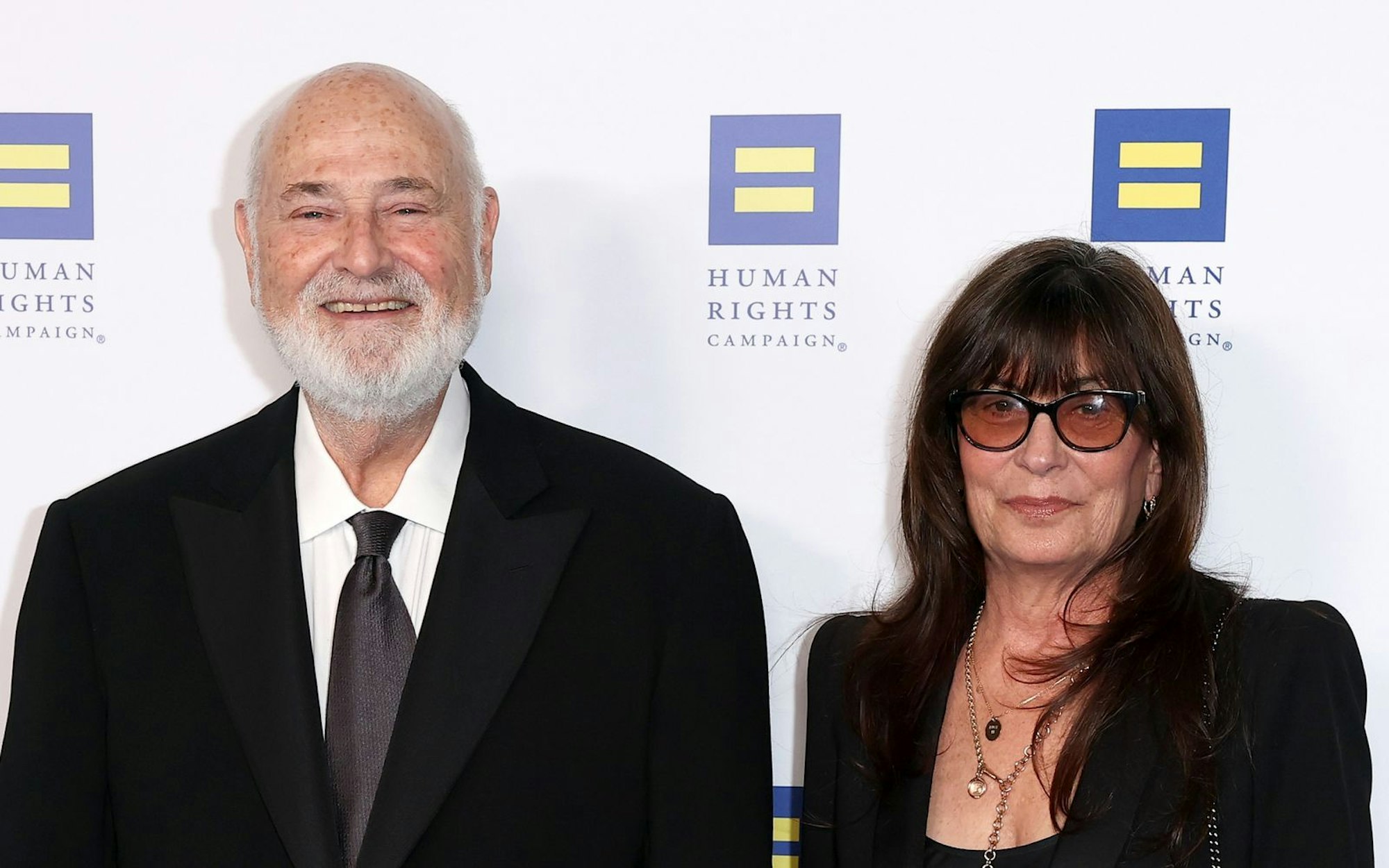 Hollywood-Regisseur Rob Reiner und seine Ehefrau Michelle wurden tot in ihrem Haus aufgefunden. Die Polizei ermittelt wegen Mordverdacht. (Bild: Getty Images / Matt Winkelmeyer)