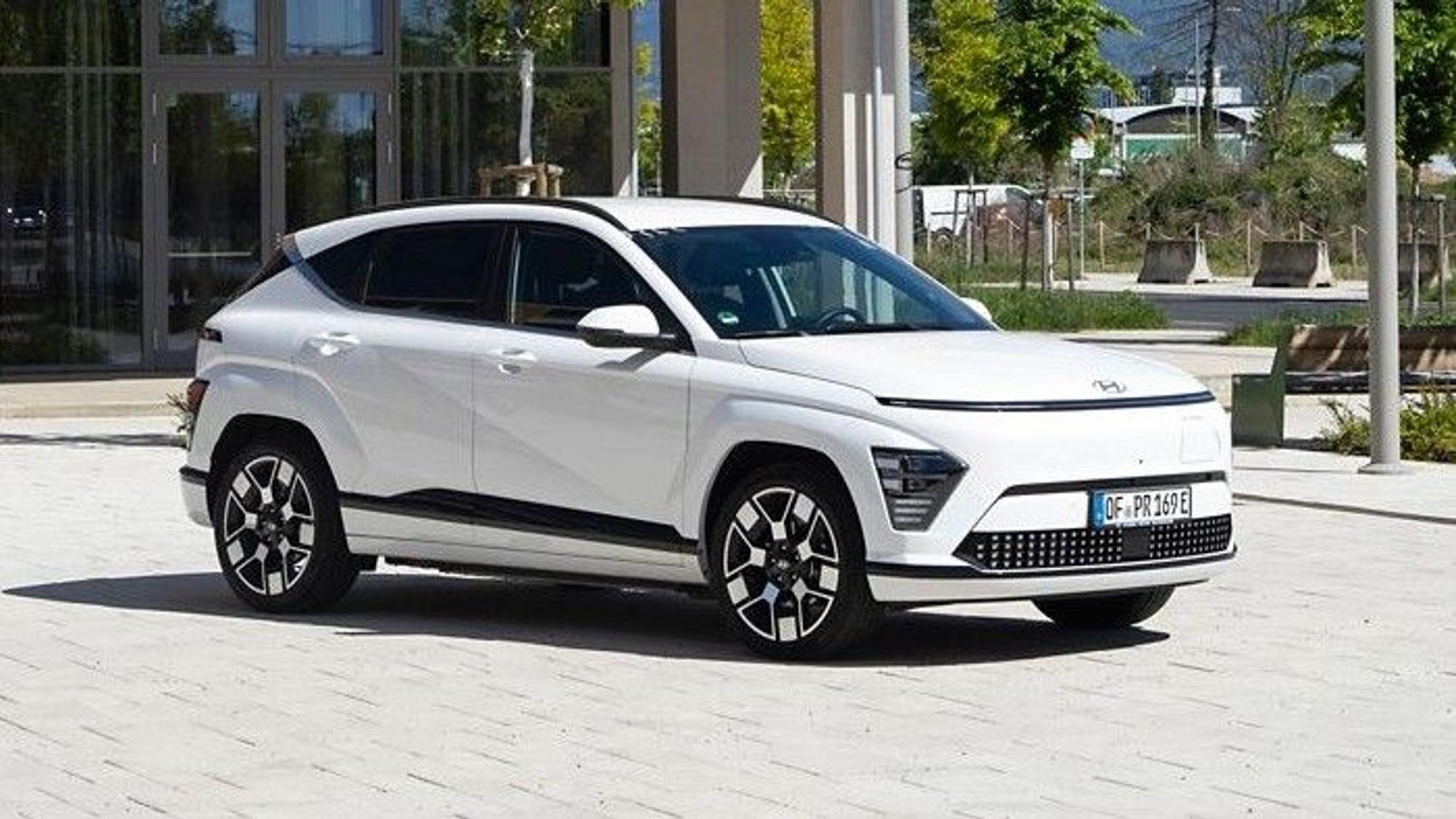 Hyundai KONA Elektro Trend (49 kWh) ab 250 Euro für Privat