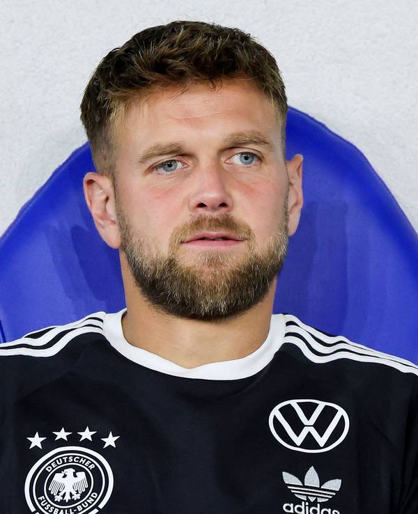 Niclas Füllkrug sitzt beim DFB-Team auf der Bank.