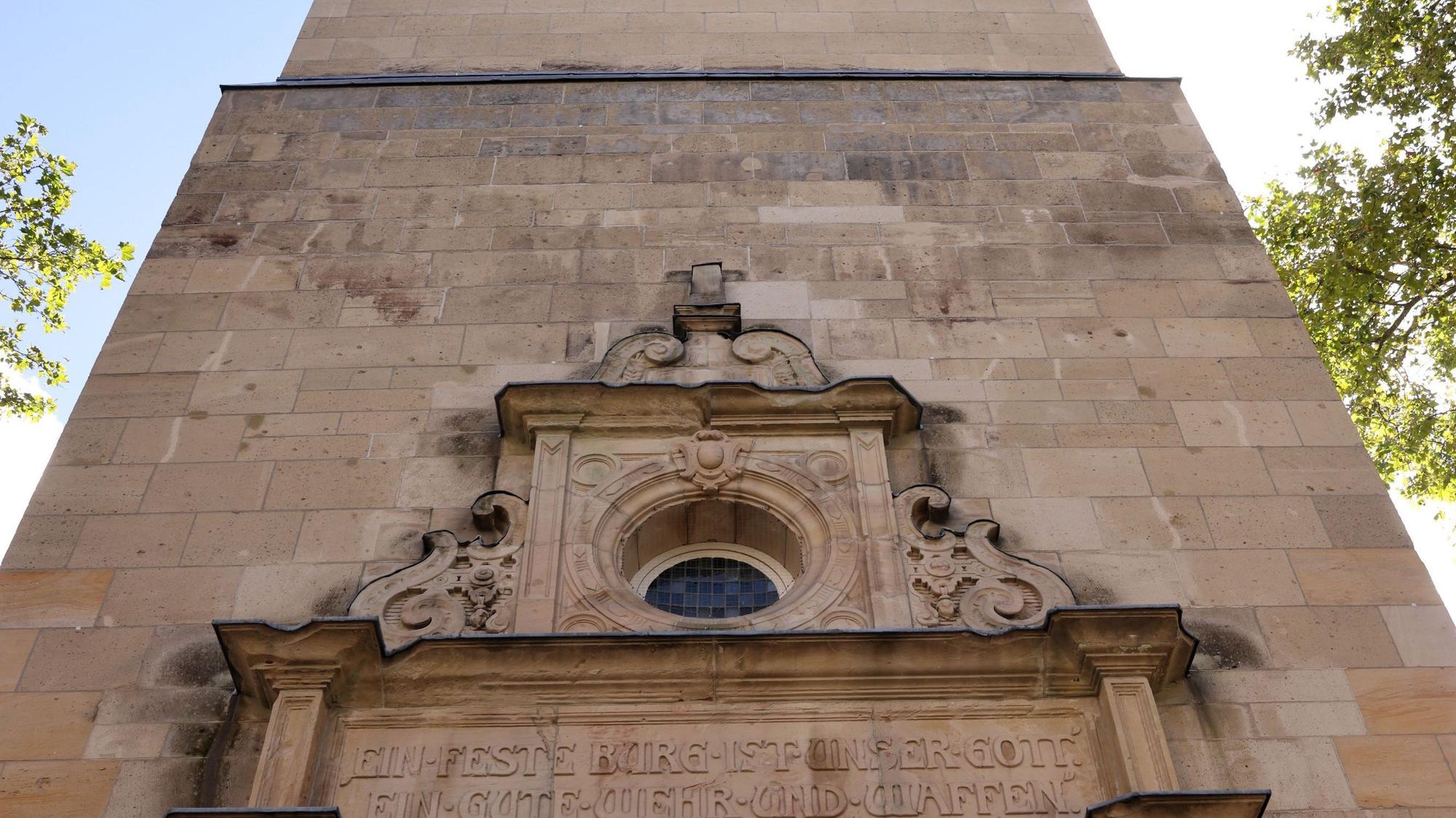 Ansichten der Lutherkirche in Köln.