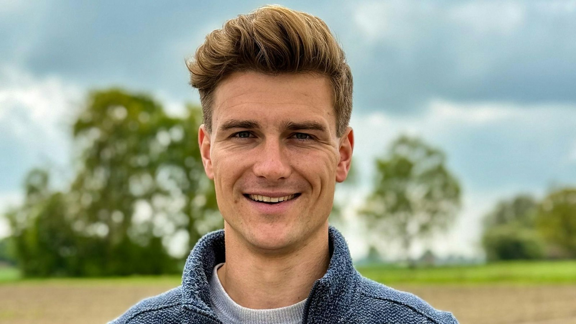 Der 29-Jährige hat so viel Liebespost bekommen wie kein Bauer zuvor. (Bild: RTL)