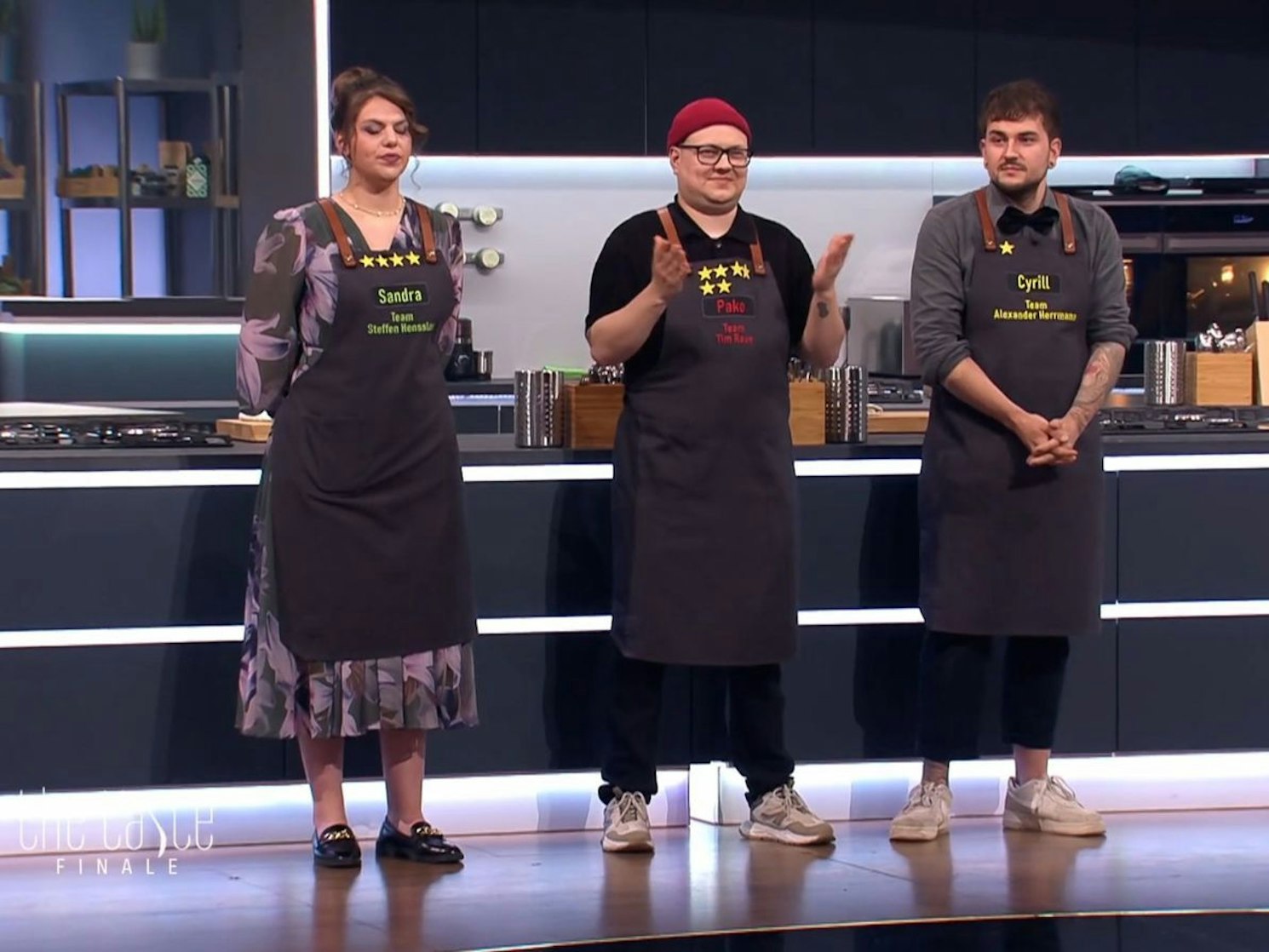 Am Schluss zittert ein Trio: Sandra, Pako und Cyrill. Wer macht das Rennen? (Bild: Joyn/Screenshot)