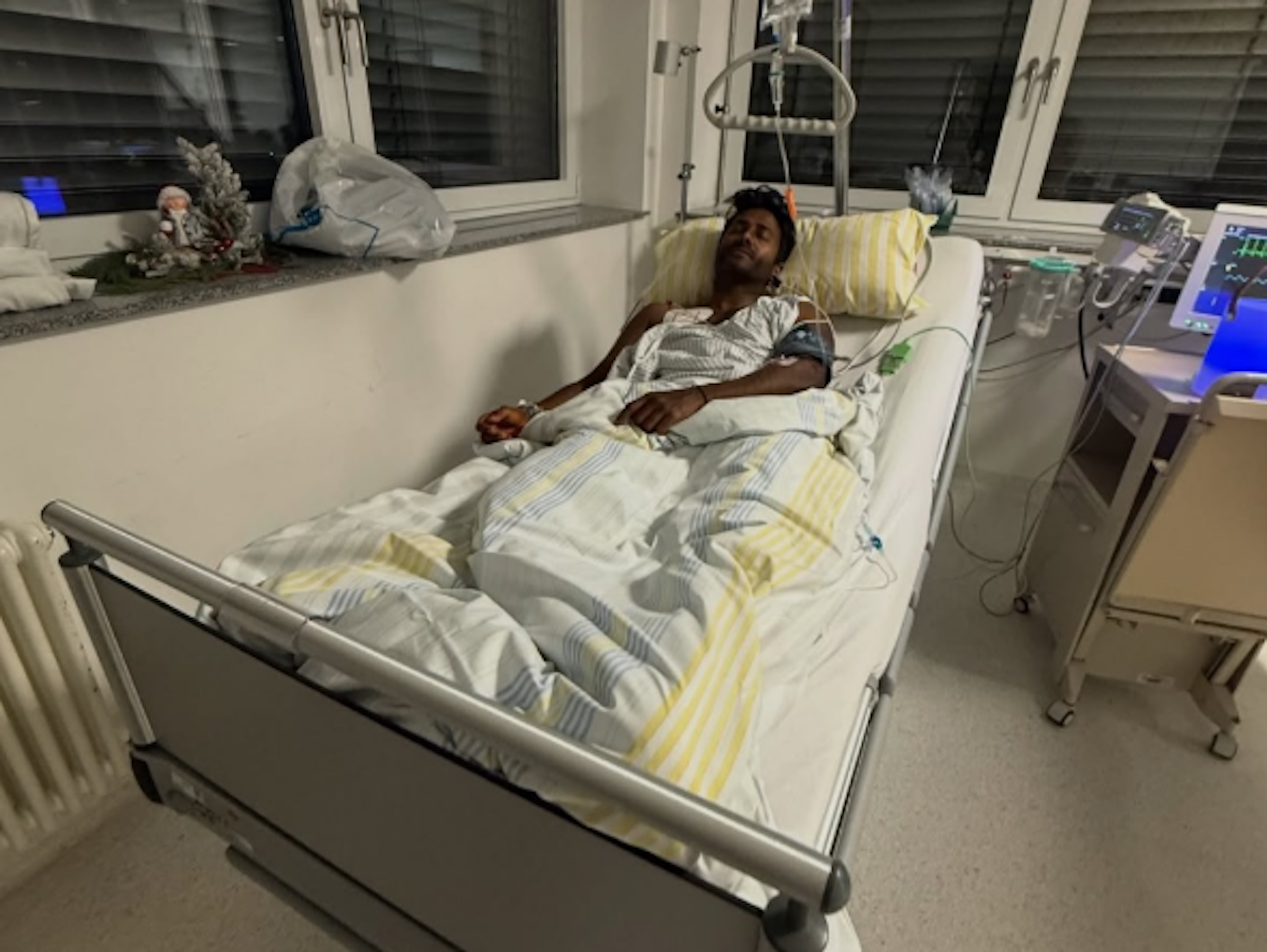 Biyon Kattilathu musste wegen des Verdachts auf einen Herzinfarkt ins Krankenhaus.