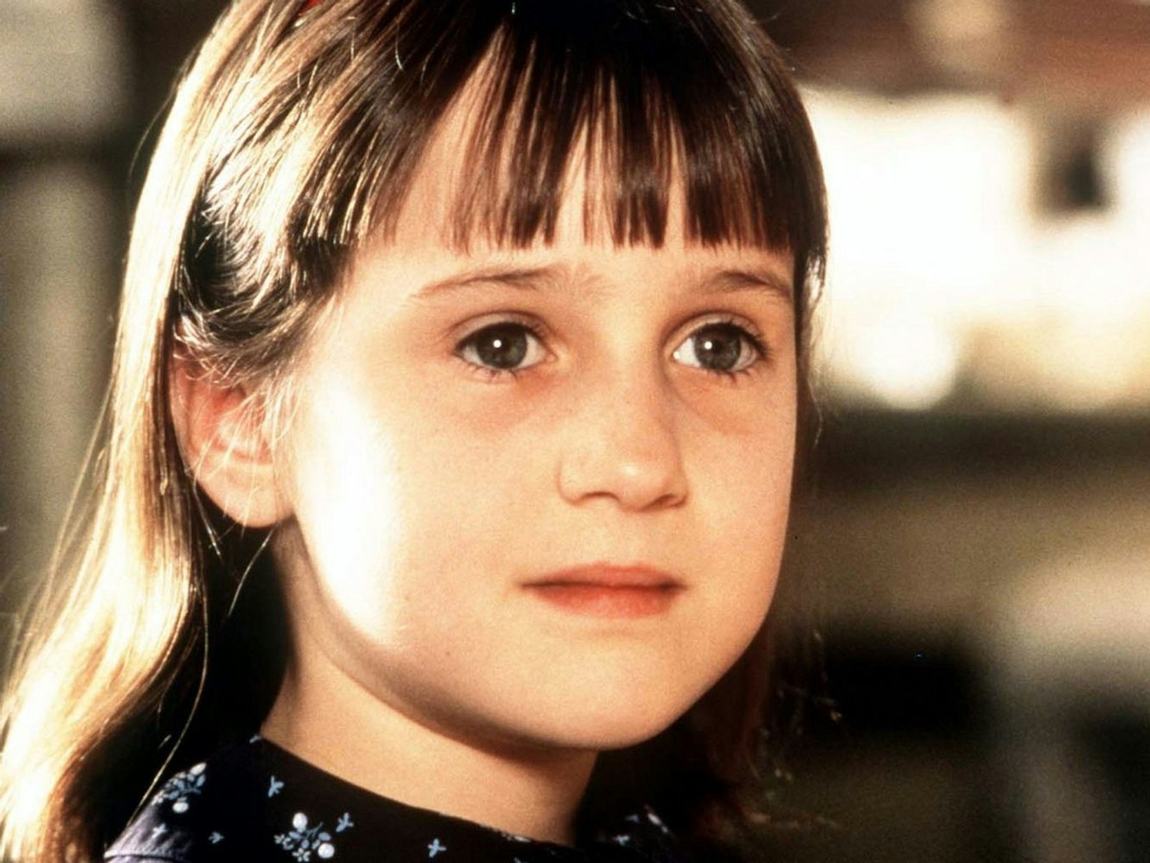 In der Roald-Dahl-Verfilmung „Matilda“ spielt Mara Wilson (Bild) die kleine Matilda, die nicht nur intelligent ist, sondern auch übersinnliche Fähigkeiten besitzt. (Bild: Sat.1 / Columbia TriStar)