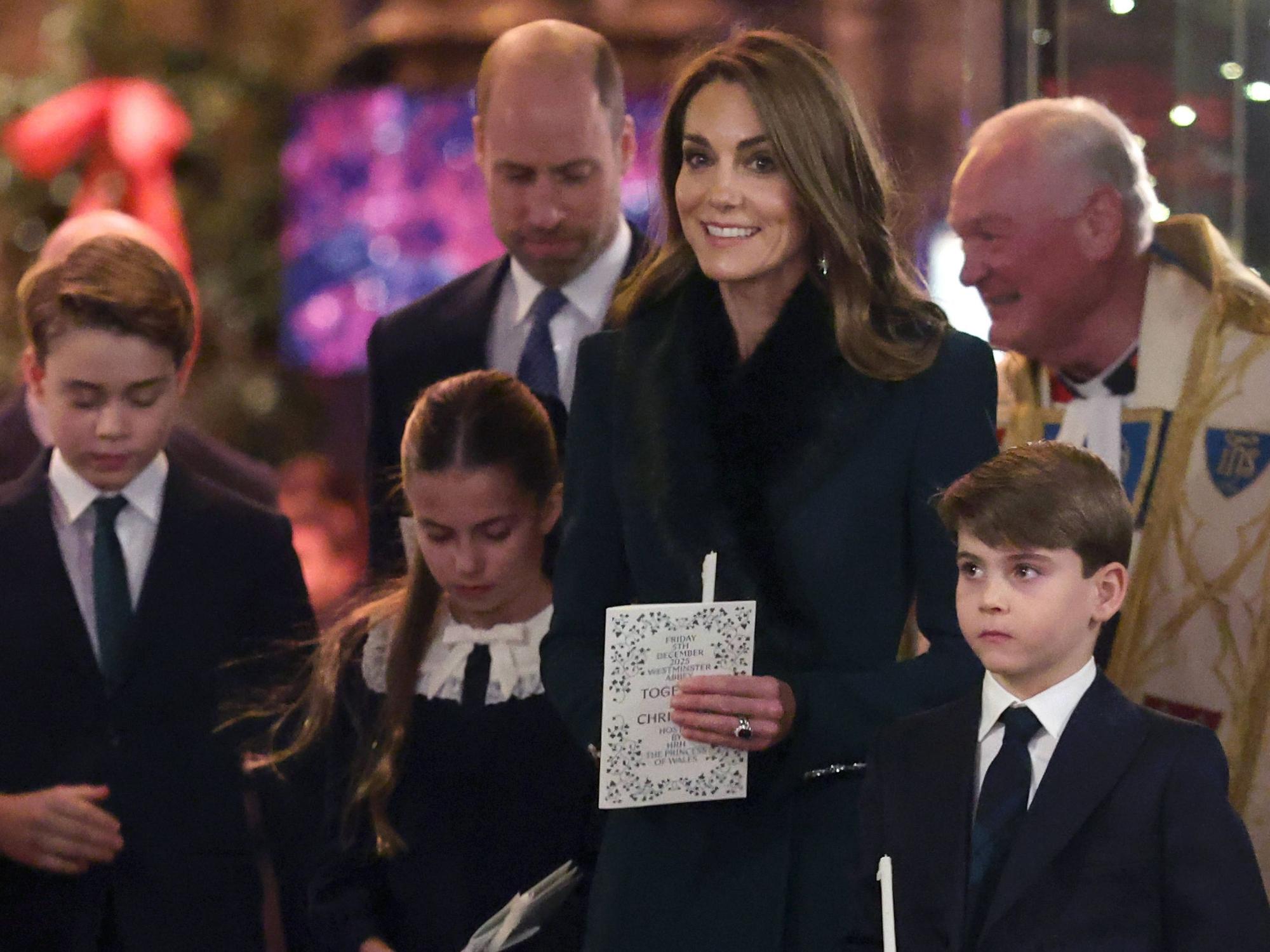 Auf diesen Anblick werden wir in Oslo verzichten müssen: Prinz William reist ohne seine Frau Prinzessin Kate oder die Kinder George, Charlotte und Louis zur Trauerfeier für König Harald von Norwegen.