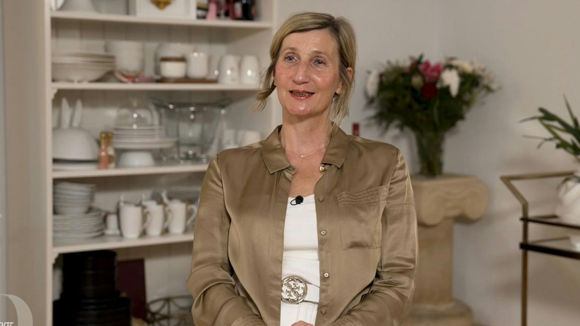 Bianca (58) lädt zum Finale in Würzburg. (Bild: RTL)