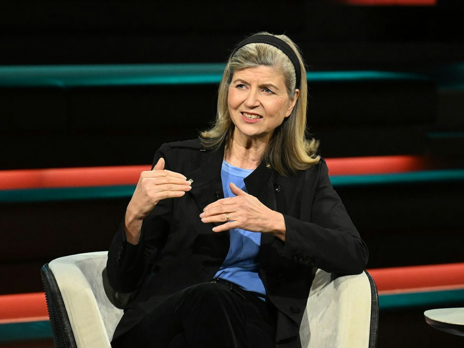Journalistin Dorothea Siems schlägt Alarm, als es bei „Markus Lanz“ um das Rentenpaket der Bundesregierung geht. (Bild: ZDF / Markus Hertrich)