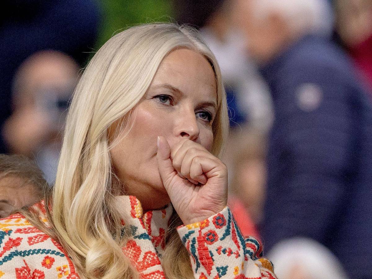 Norwegens Kronprinzessin Mette-Marit leidet an einer unheilbaren Krankheit. Sie benötigt eine Lungentransplantation.