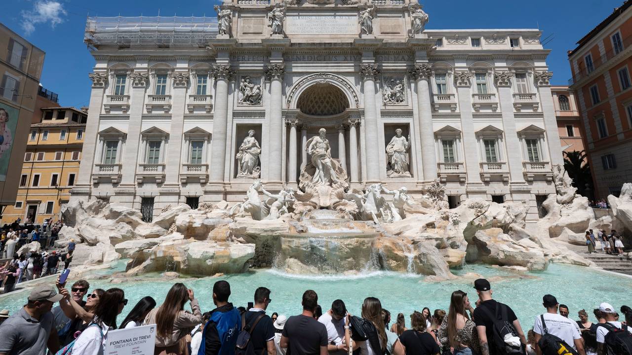 Der Trevi-Brunnen (Fontana di Trevi). Wer ihn künftig aus der Nähe sehen will, muss Eintritt bezahlen.