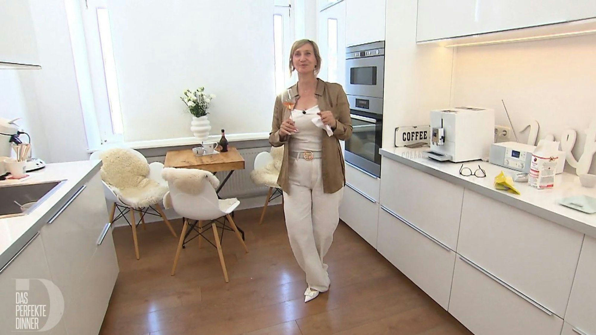 Die Küche ist zum Tanzen da - zumindest in Biancas Fall. (Bild: RTL)