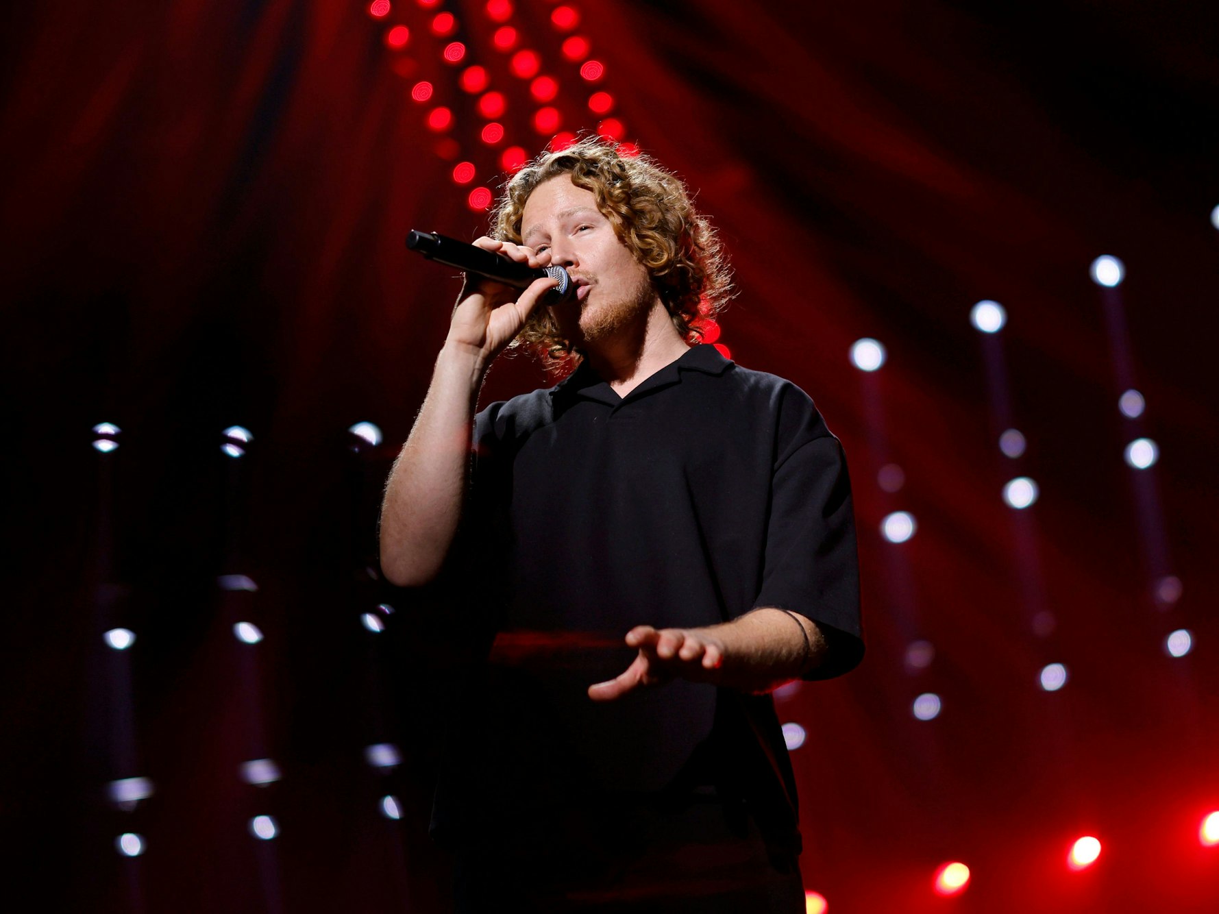 Musiker Michael Schulte live bei der „Night of the Proms“ in Köln.