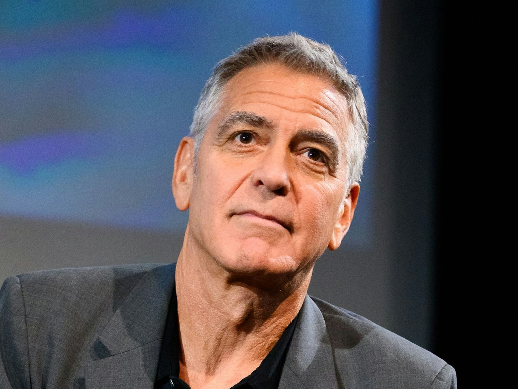 Schauspieler George Clooney trauert um seine Schwester. (Bild: 2025 Getty Images/Joe Maher)