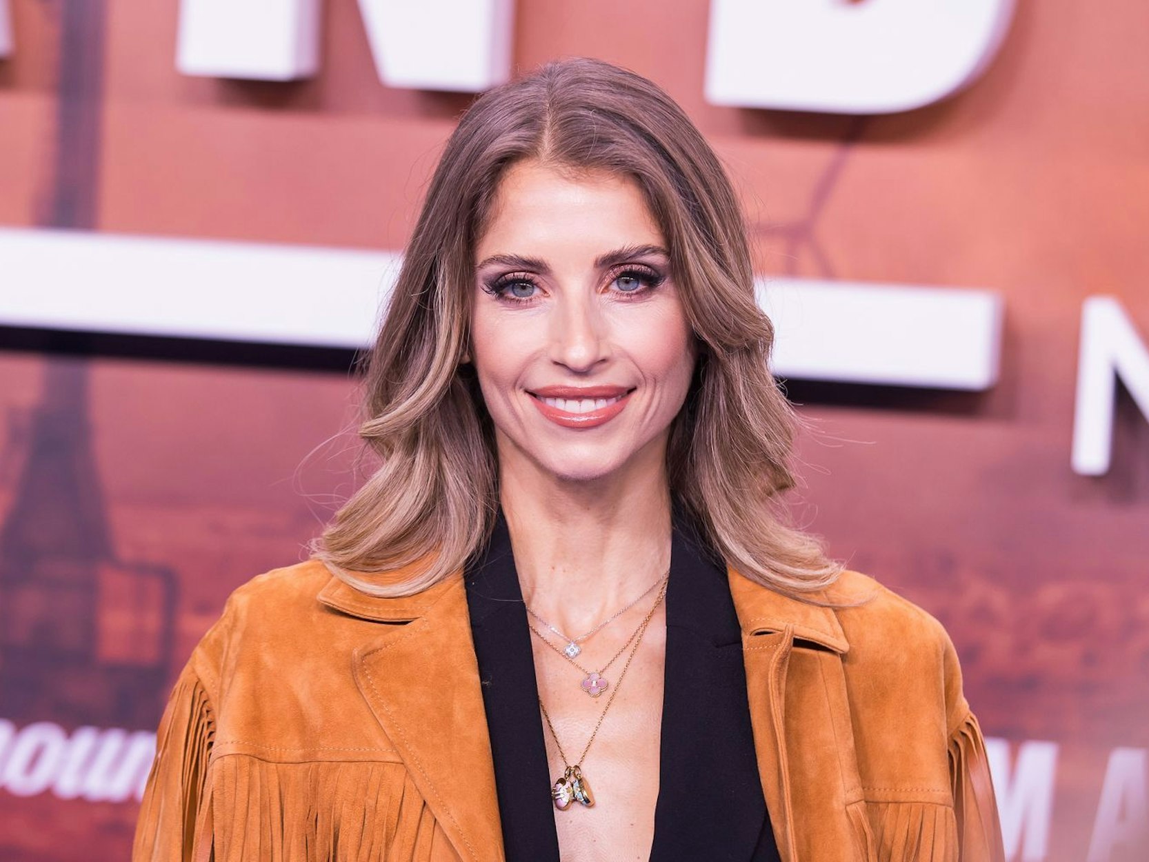 Cathy Hummels nimmt die Herausforderung „Promi-Darts-WM“ an. (Bild: 2025 Getty Images/Ben Kriemann)