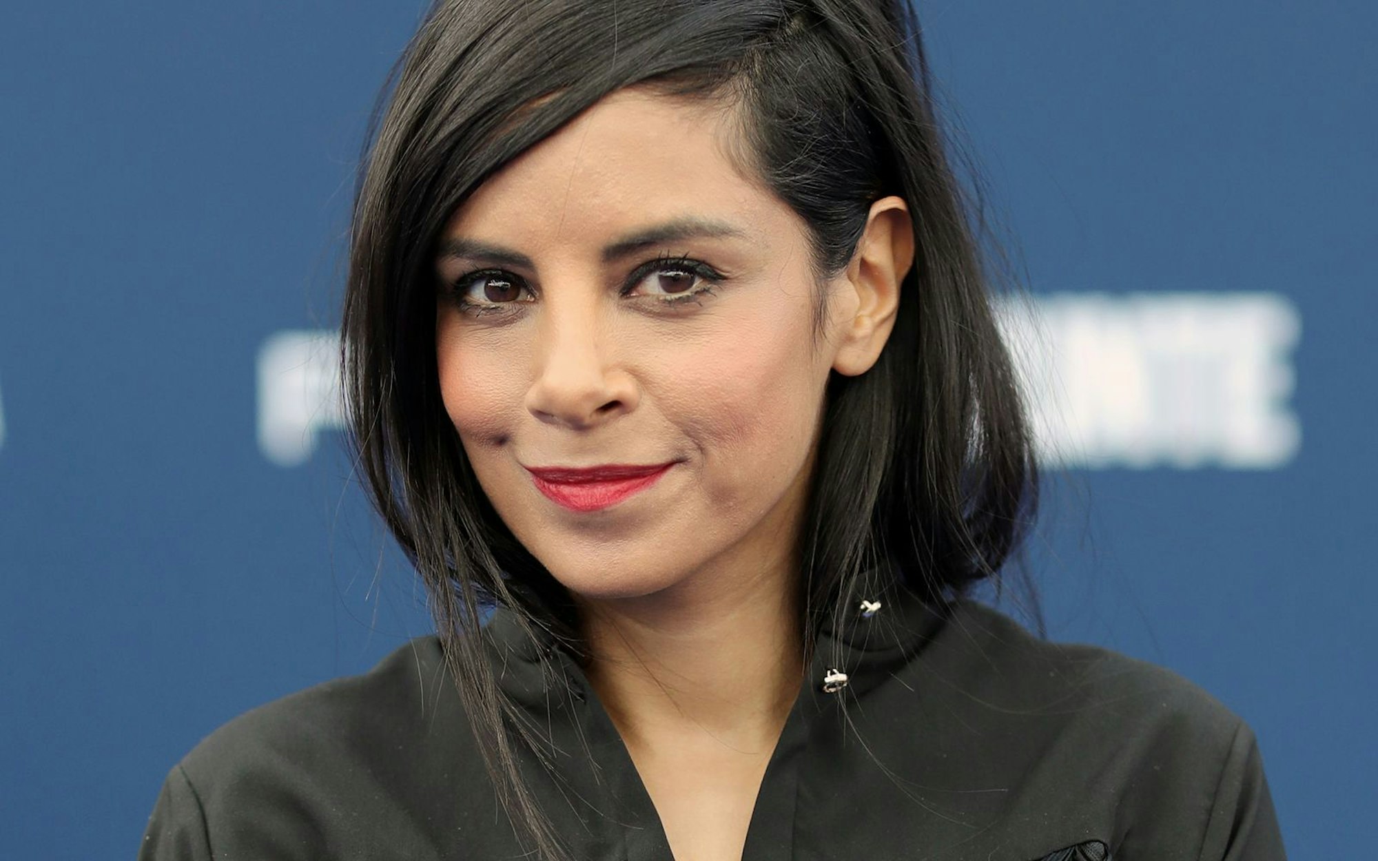 Collien Fernandes spielt sich seit Ostern 2021 als Schiffsärztin Dr. Jessica Delgado in die Herzen der Fans von „Das Traumschiff“ (ZDF). So auch in den beiden neuen Filmen (“Bora Bora“ am Freitag, 26. Dezember, um 20.15 Uhr, und „Afrika: Madikwe“ am Donnerstag, 1. Januar, um 20.15 Uhr). (Bild: 2020 Getty Images/Andreas Rentz)