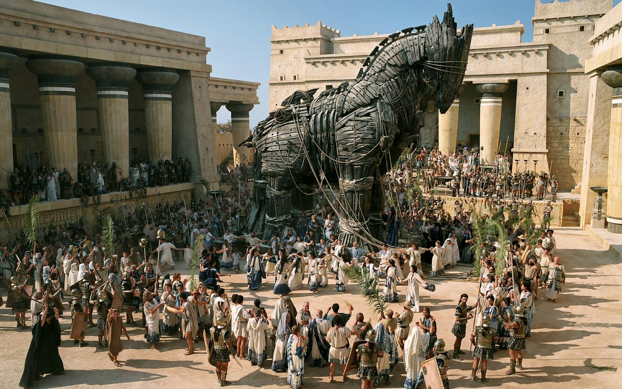 Regisseur Wolfgang Peterson zeigte 2004 mit „Troja“, dass der Monumentalfilm kein altbackenes Genre ist. (Bild: kabel eins / Warner Brothers International Television)