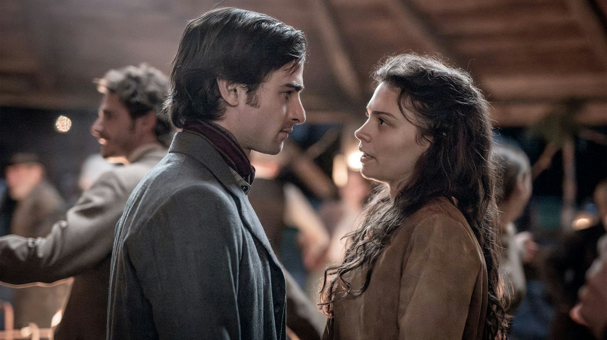 Richard (Aaron Hilmer) will seine Jugendliebe Johanna Lambert (Harriet Herbig-Matten) nicht verlieren. (Bild: NDR/Boris Laewen)